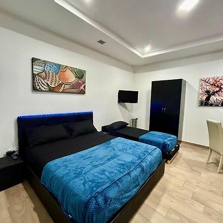 Golden House Apartment Naples Luaran gambar
